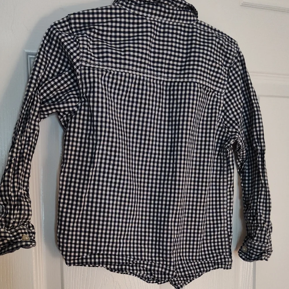 OshKosh B'gosh Black and White Checkered Button Down Shirt